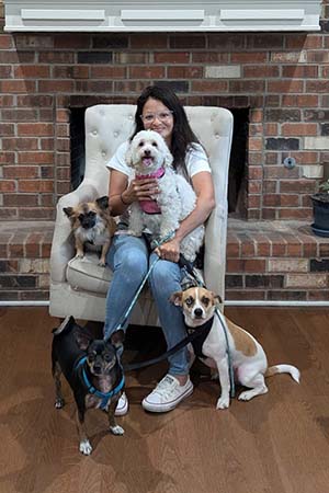 Karen Ortiz, Groomer